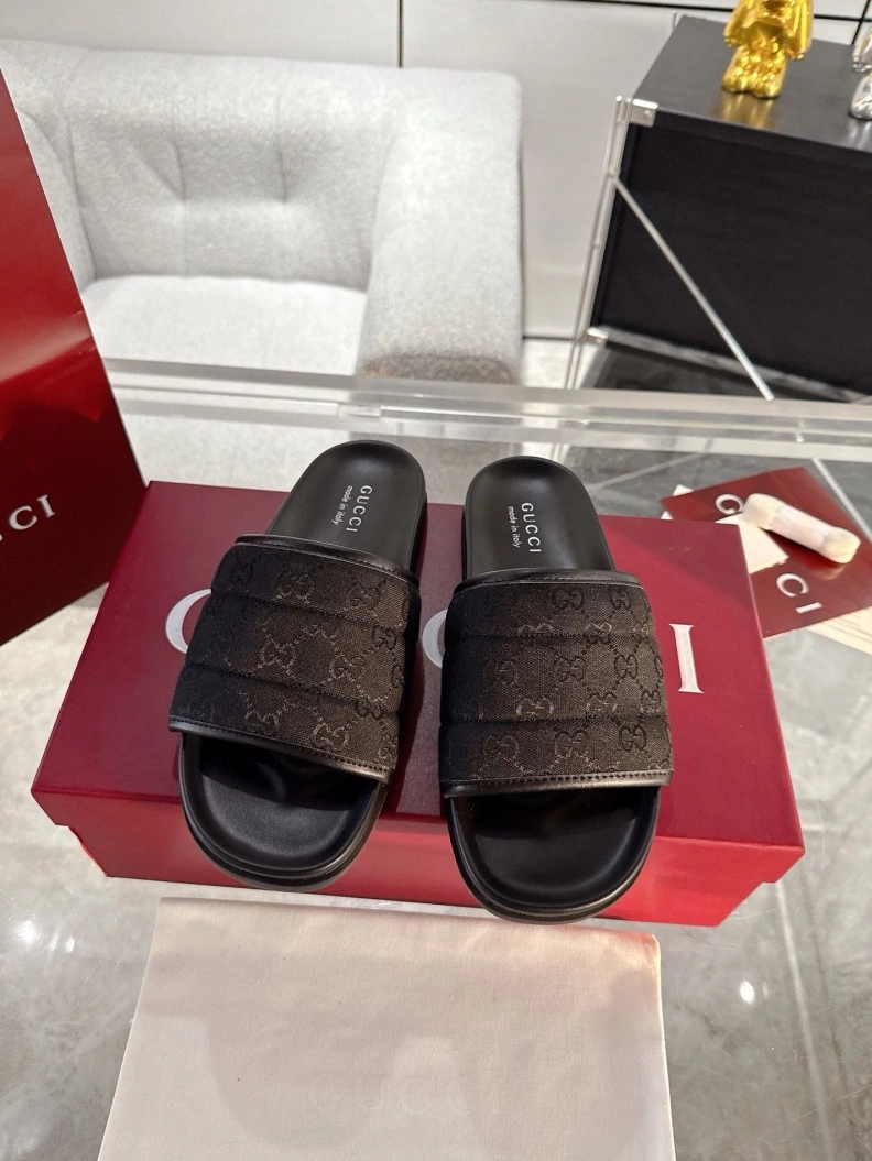 Flexible Gxccx Slippers 157079