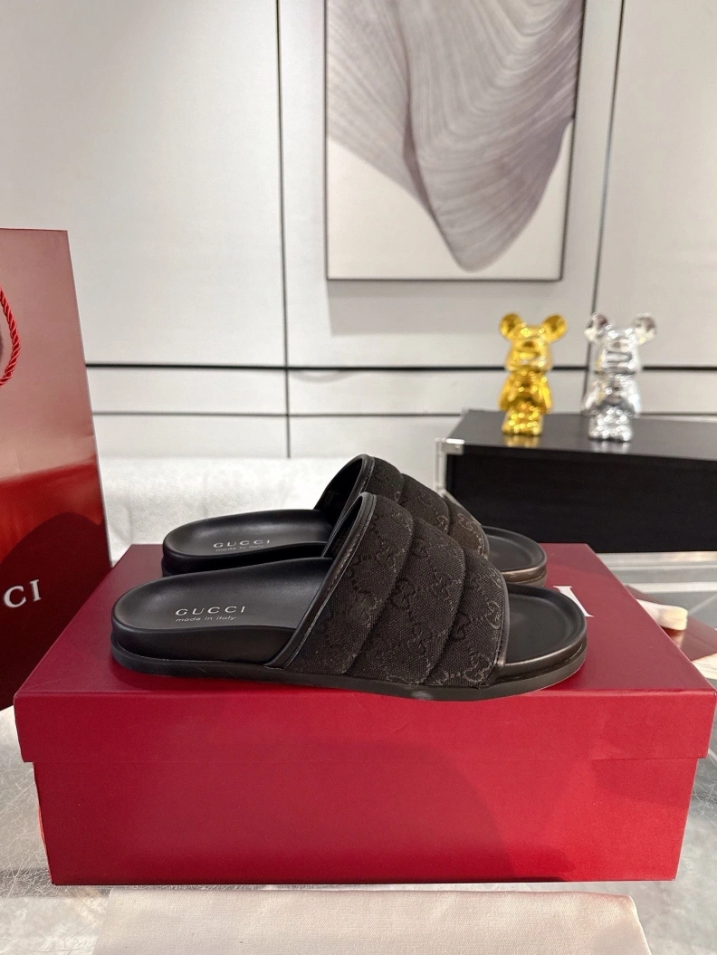 Flexible Gxccx Slippers 157079