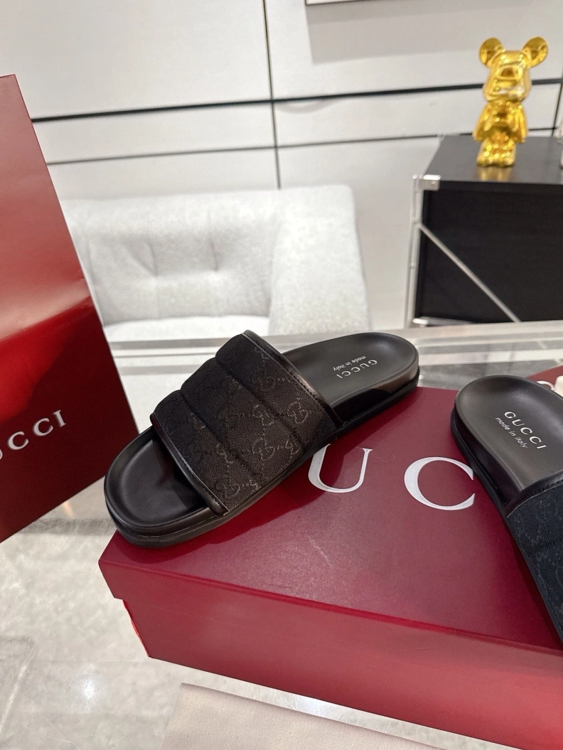 Flexible Gxccx Slippers 157079