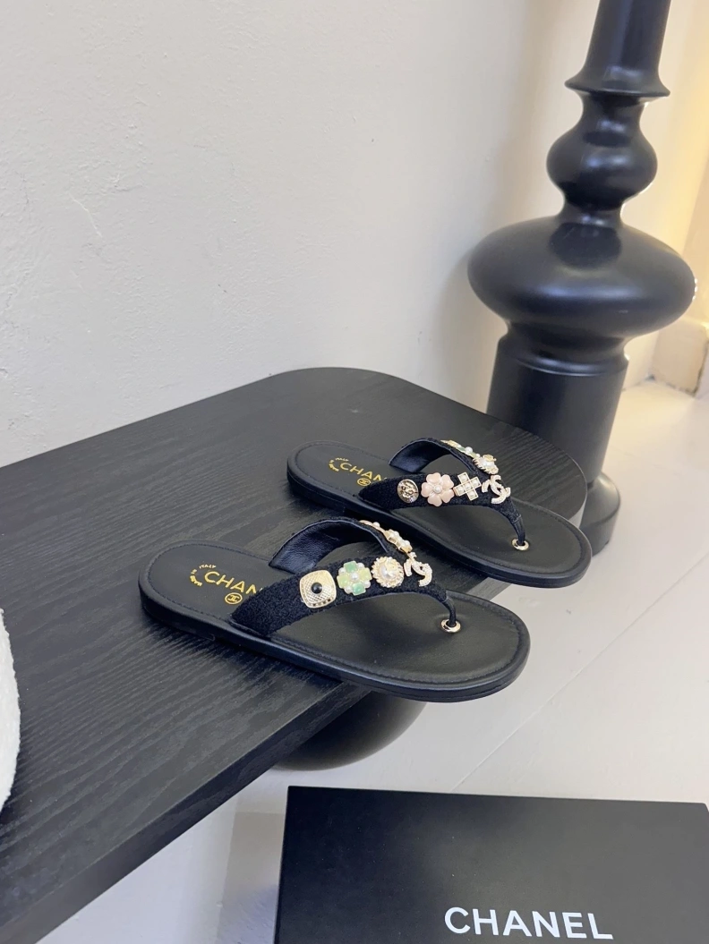 Popular Chxnxl Slippers 118950