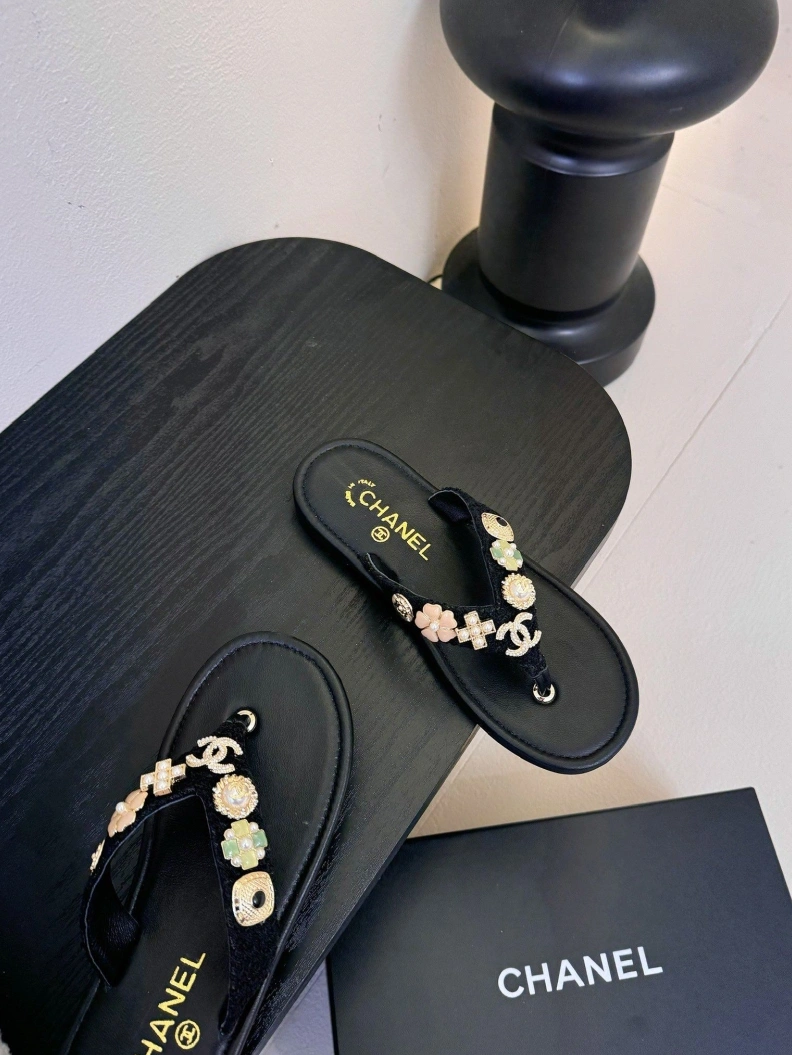 Popular Chxnxl Slippers 118950
