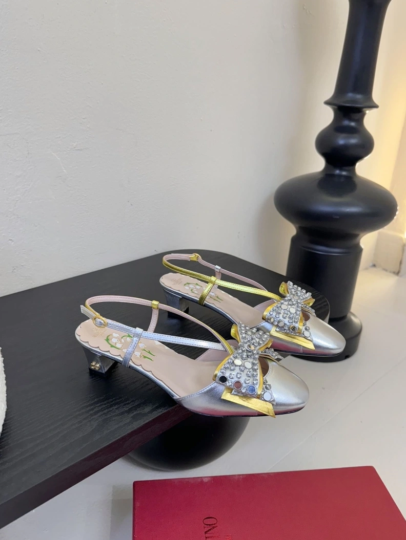 Vxlxntino Sandals WellDesigned 229436