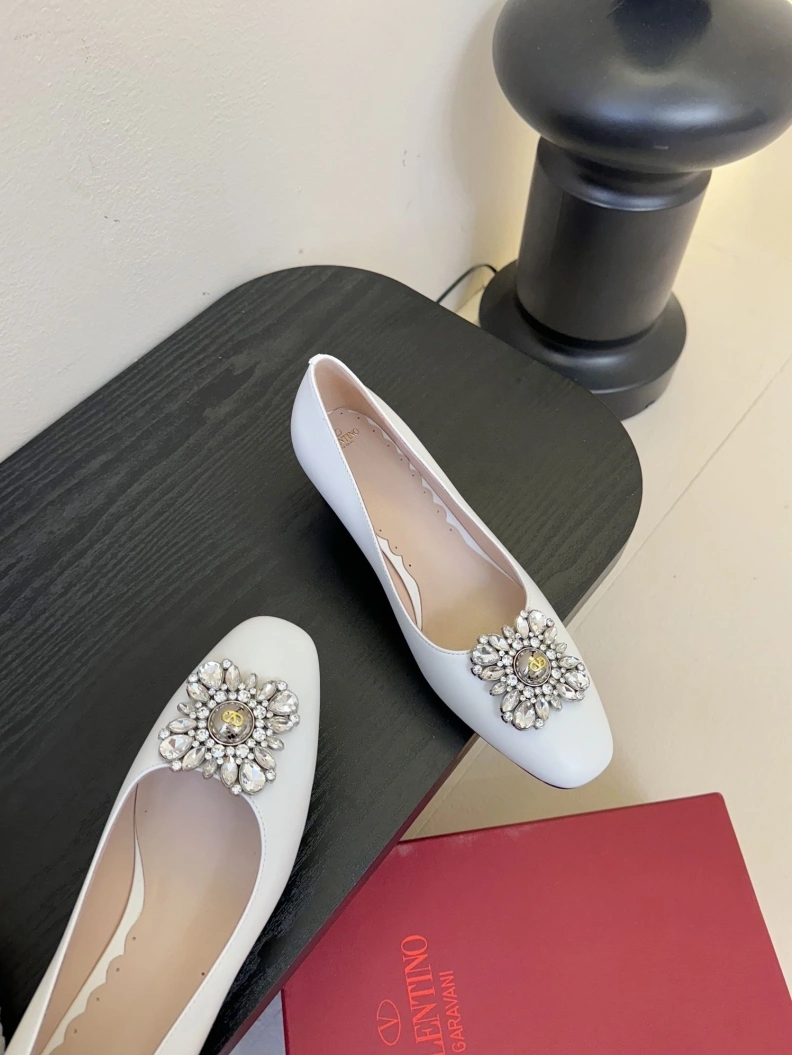 NewStyle Vxlxntino flat shoes 229572