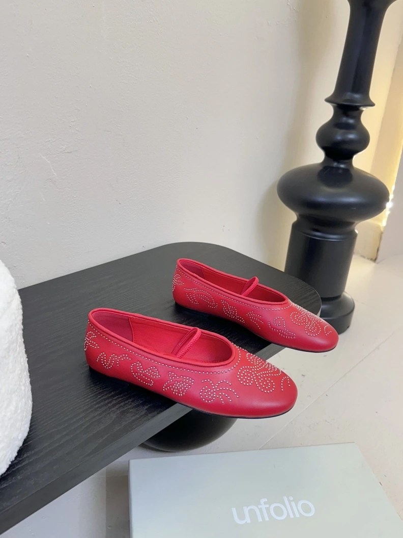 Trendsetting Othxr flat shoes 212269