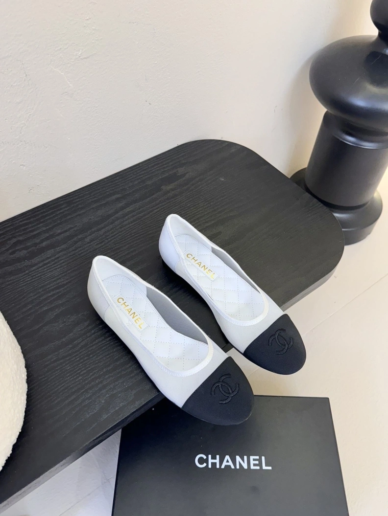 Timeless Chxnxl Flat Shoes 119459