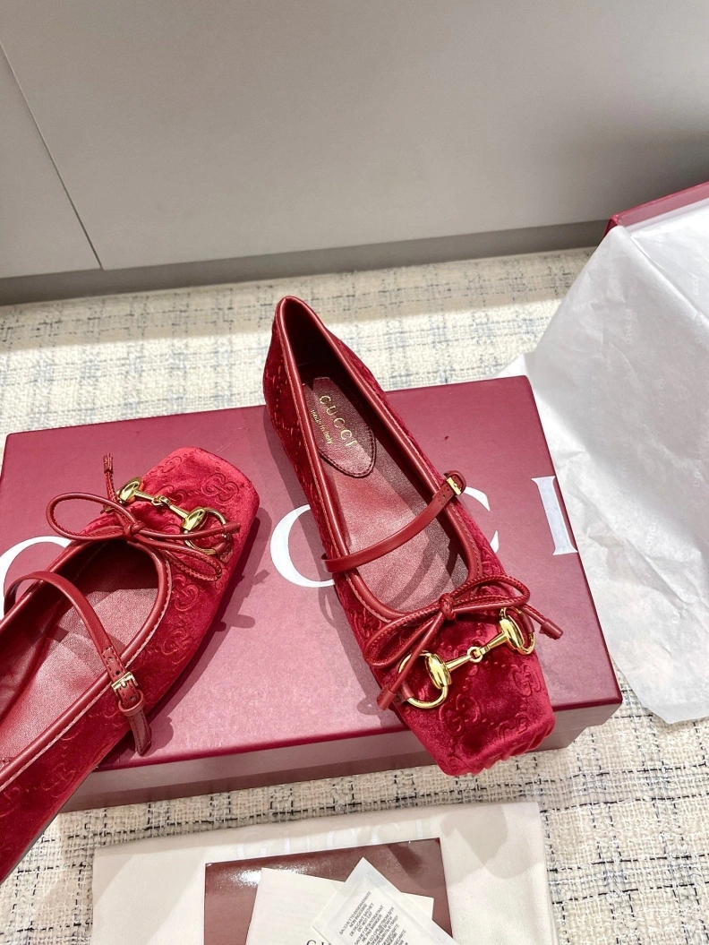 Gxccx Flat Shoes Affordable 157243