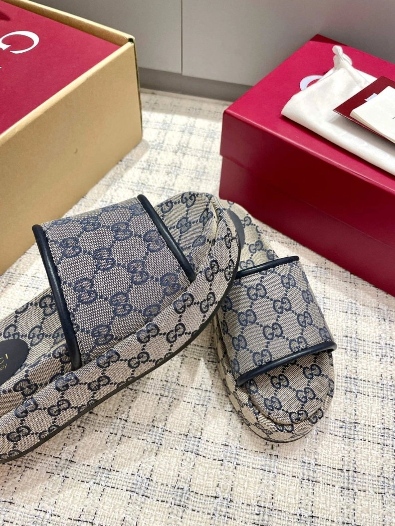 EasyMatch Gxccx Slippers 157073