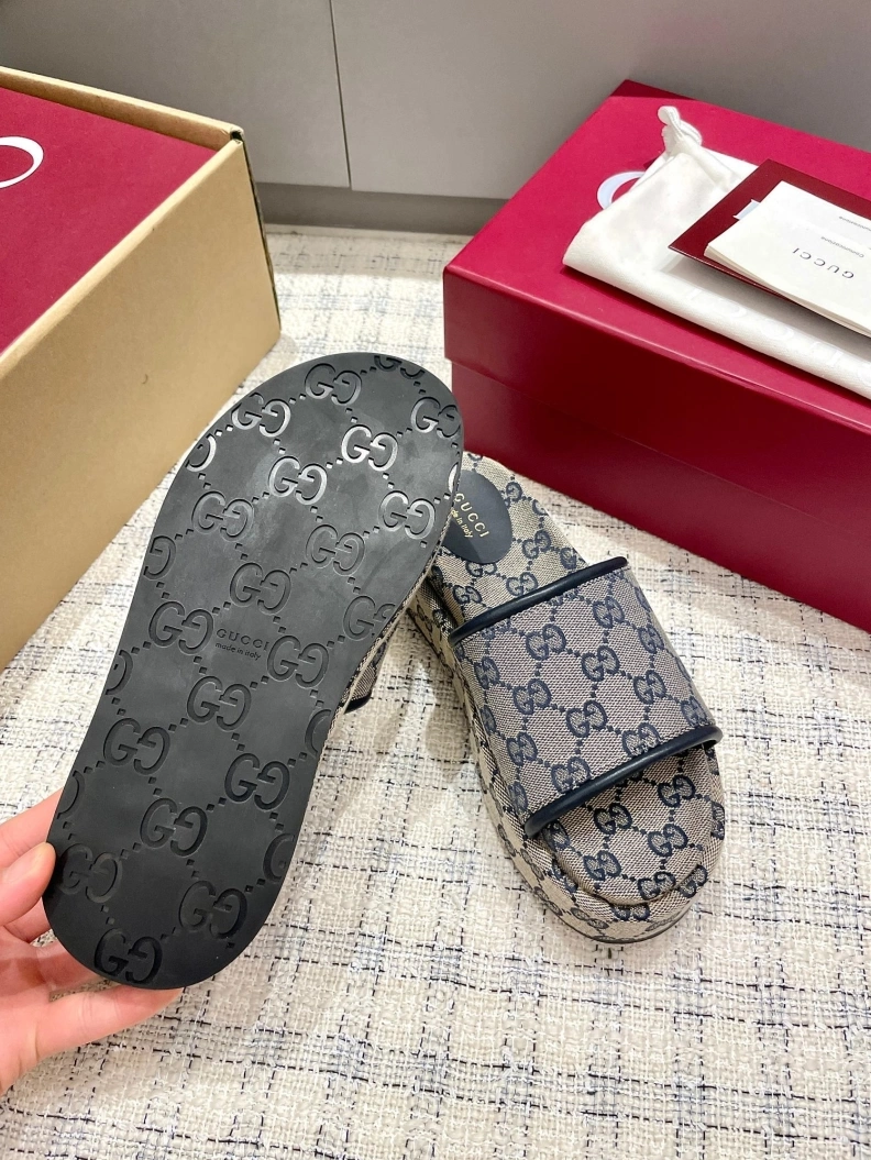 EasyMatch Gxccx Slippers 157073