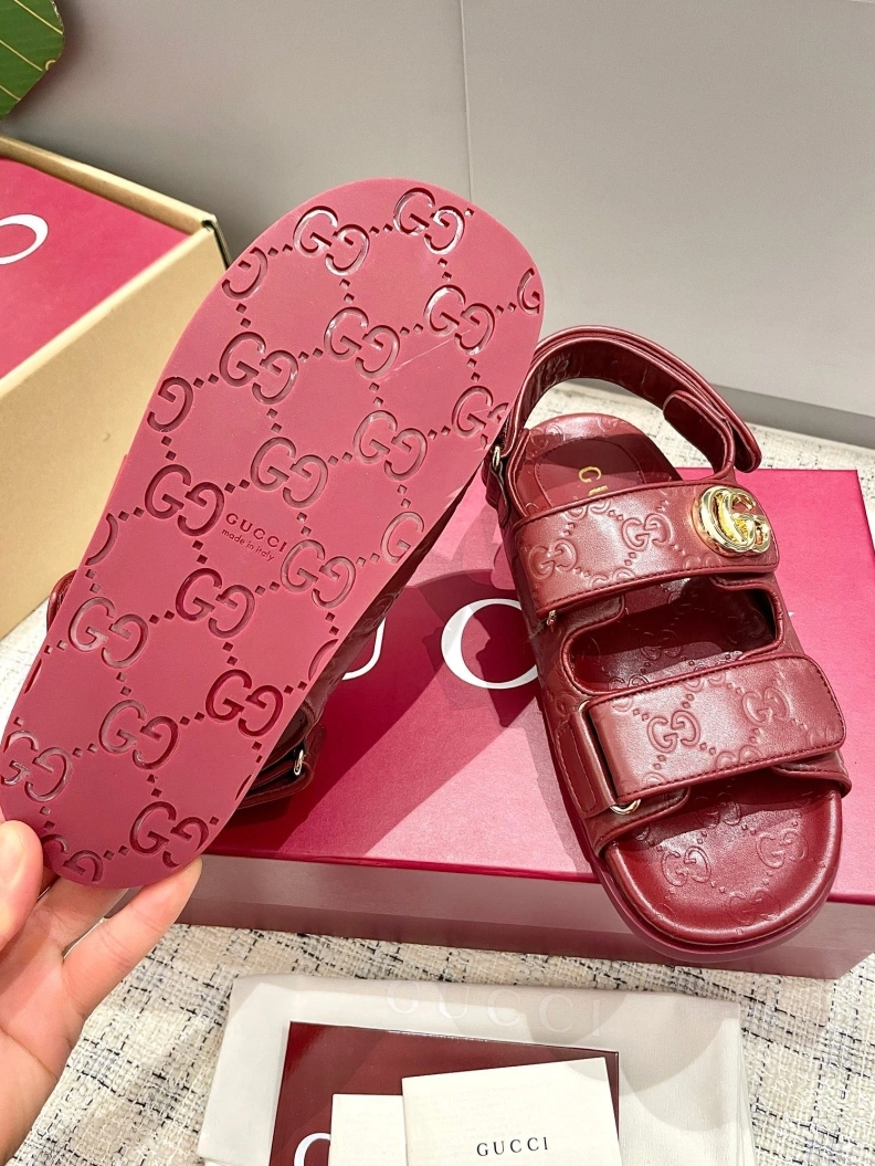 Gxccx Sandals Versatile 157195