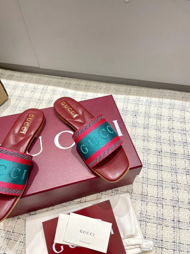 Gxccx Slippers EyeCatching 157054