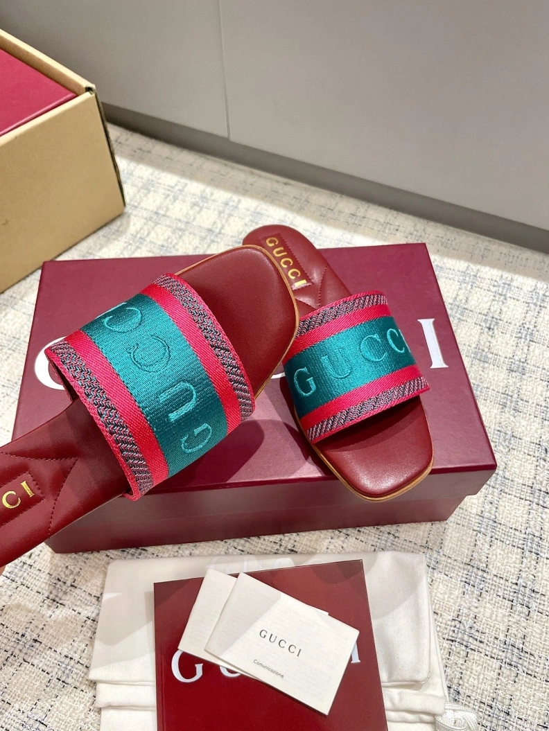 Gxccx Slippers EyeCatching 157054