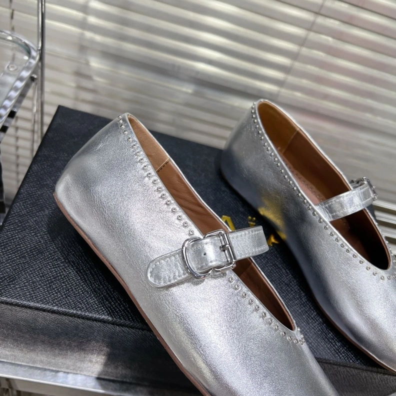 Practical Othxr flat shoes 212250