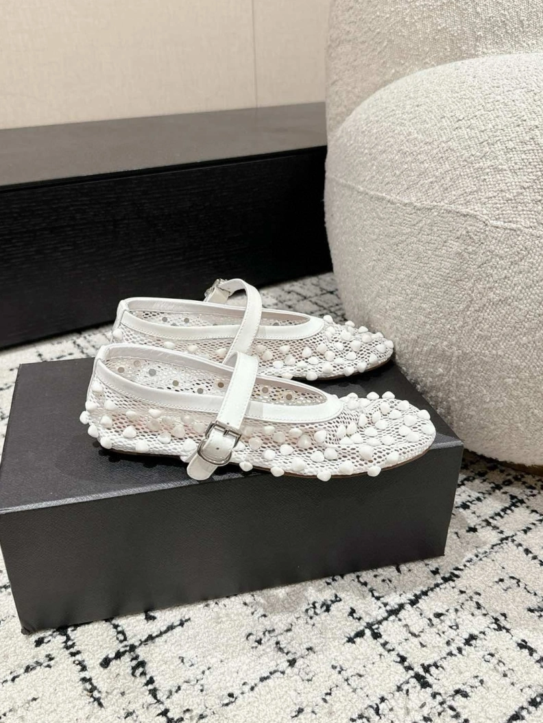 Sleek Othxr flat shoes 212245