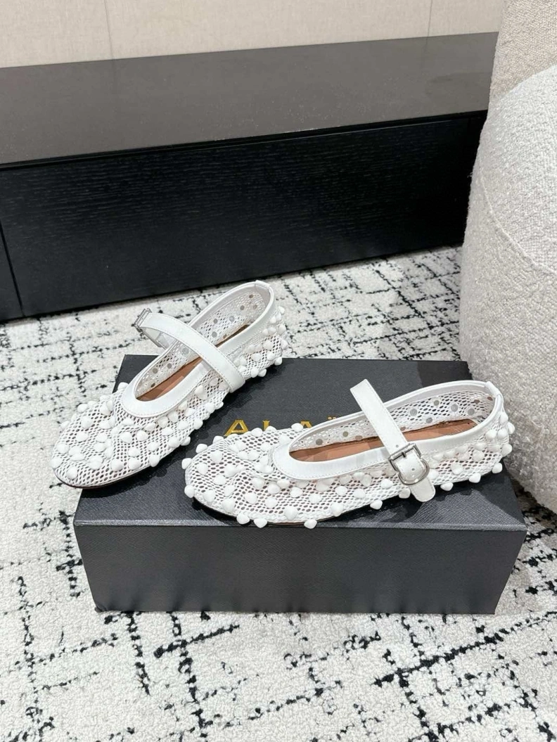Sleek Othxr flat shoes 212245