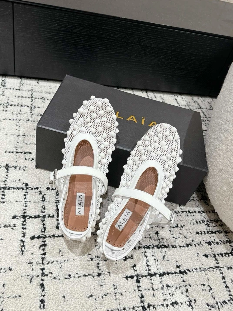 Sleek Othxr flat shoes 212245