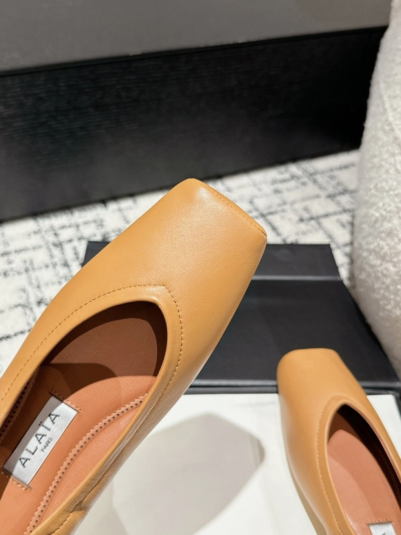 Othxr flat shoes Elegant 212239