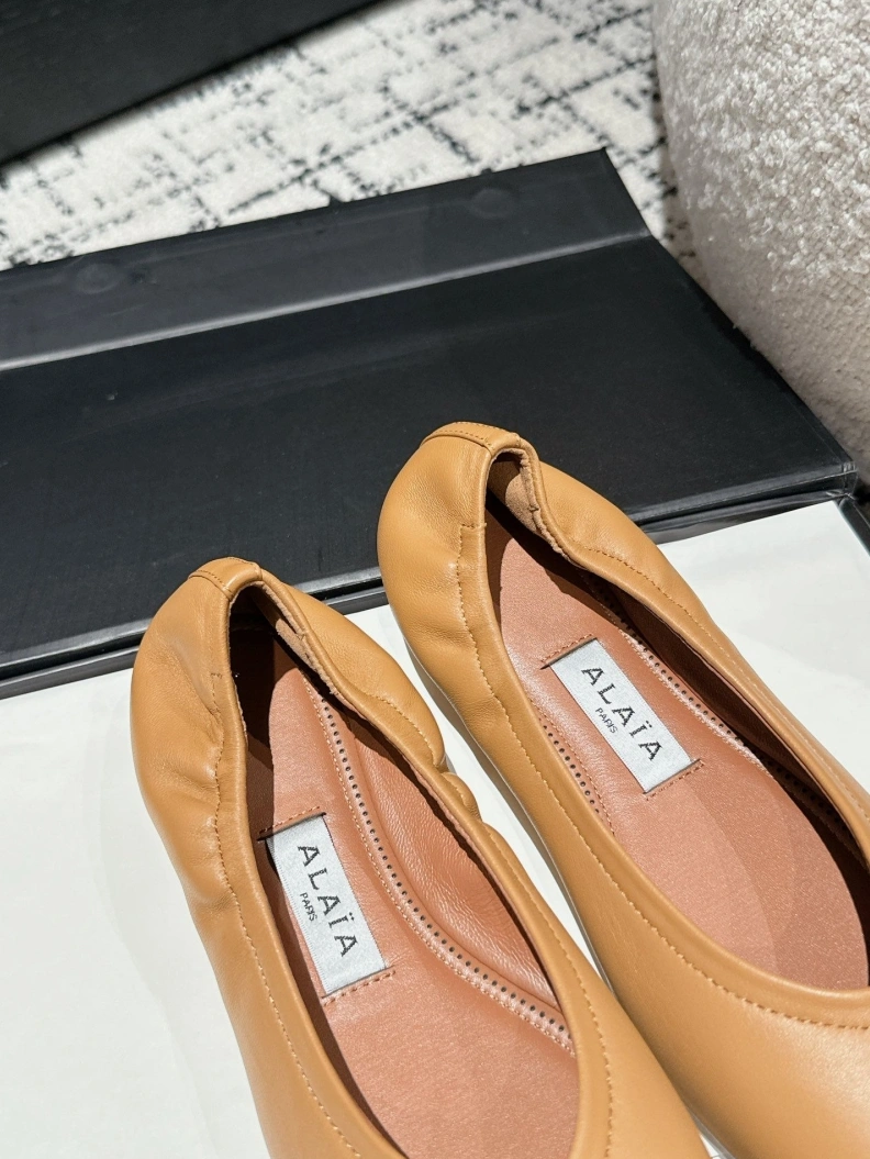 Othxr flat shoes Elegant 212239