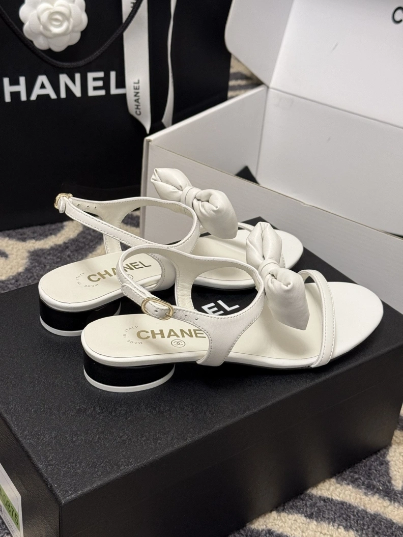 Efficient Chxnxl Sandals 119211