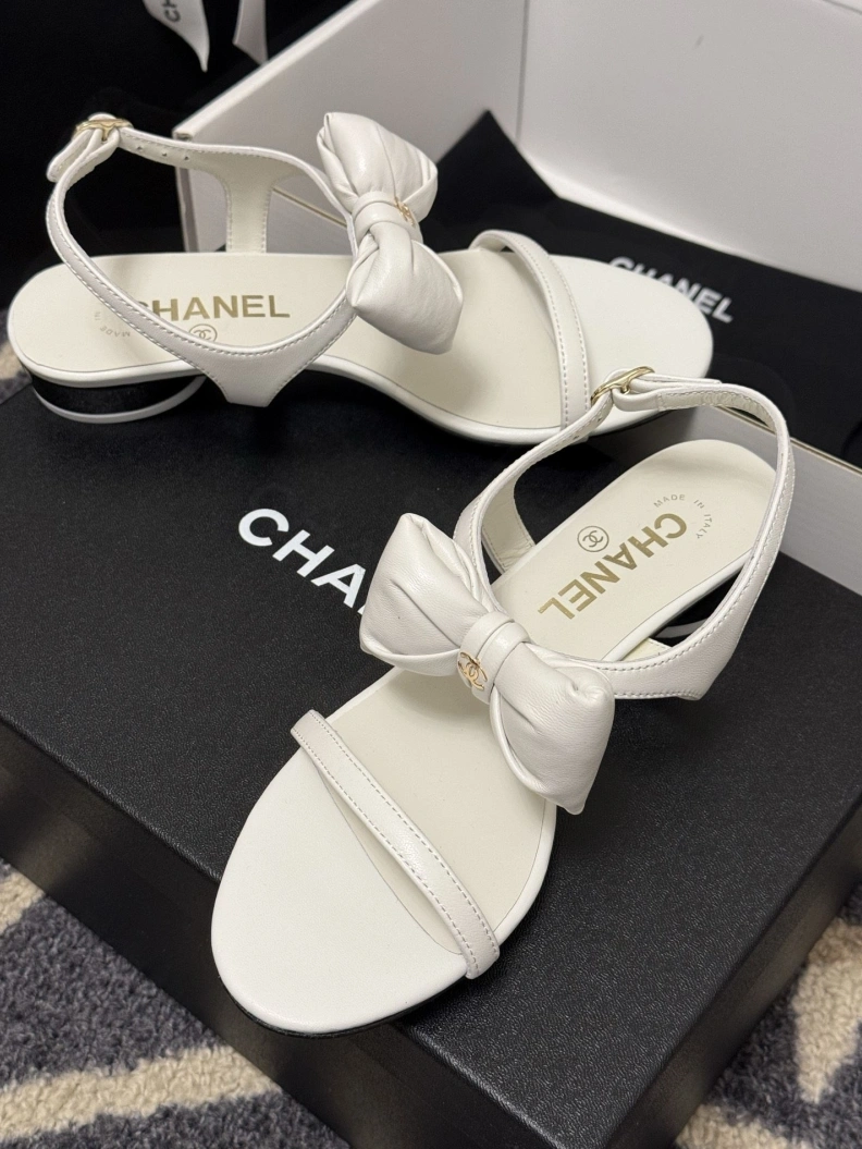 Efficient Chxnxl Sandals 119211