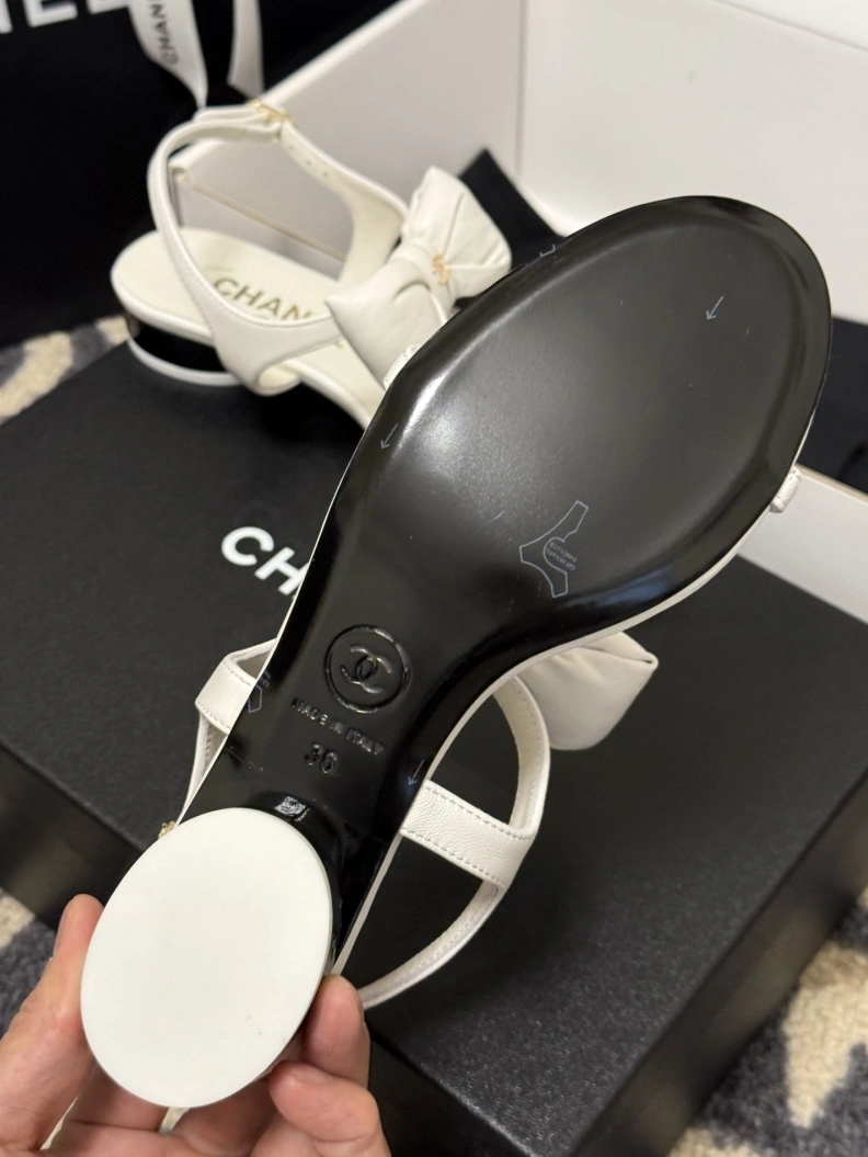 Efficient Chxnxl Sandals 119211
