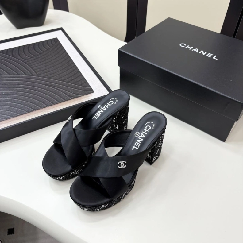Durable Chxnxl Sandals 119200