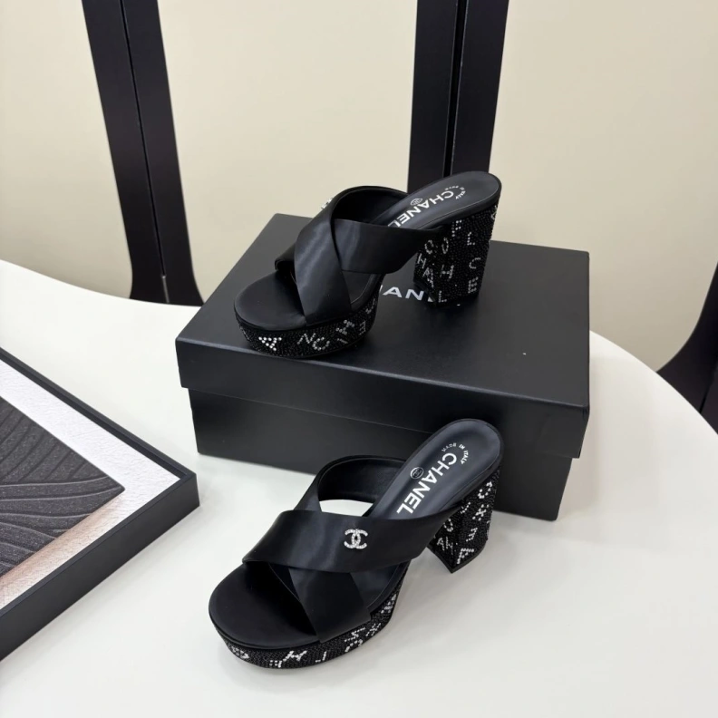 Durable Chxnxl Sandals 119200