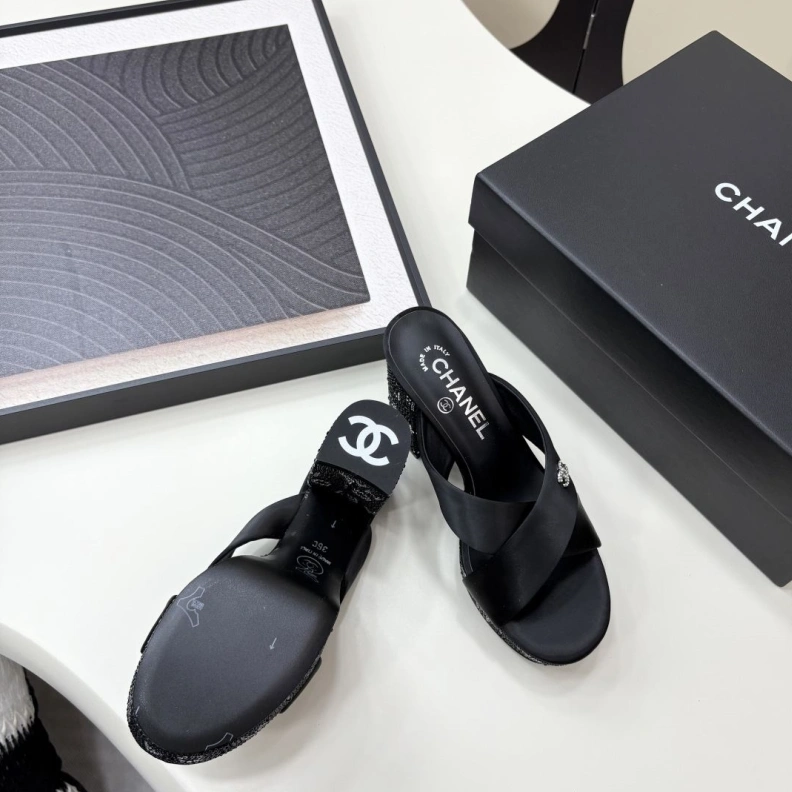 Durable Chxnxl Sandals 119200