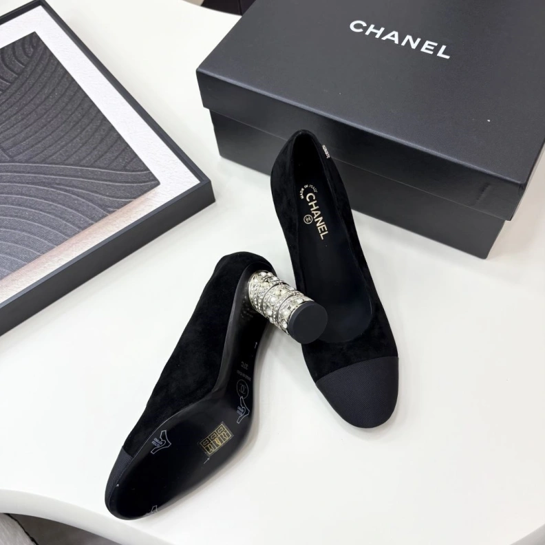 Resilient Chxnxl High Heels 119329
