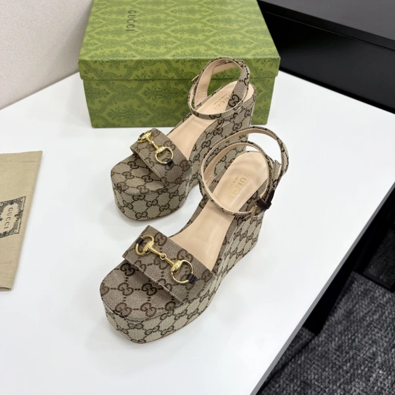 Gxccx Sandals Flexible 157193