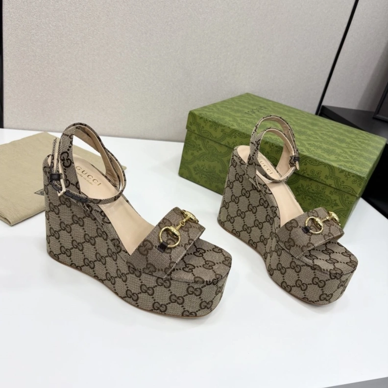 Gxccx Sandals Flexible 157193