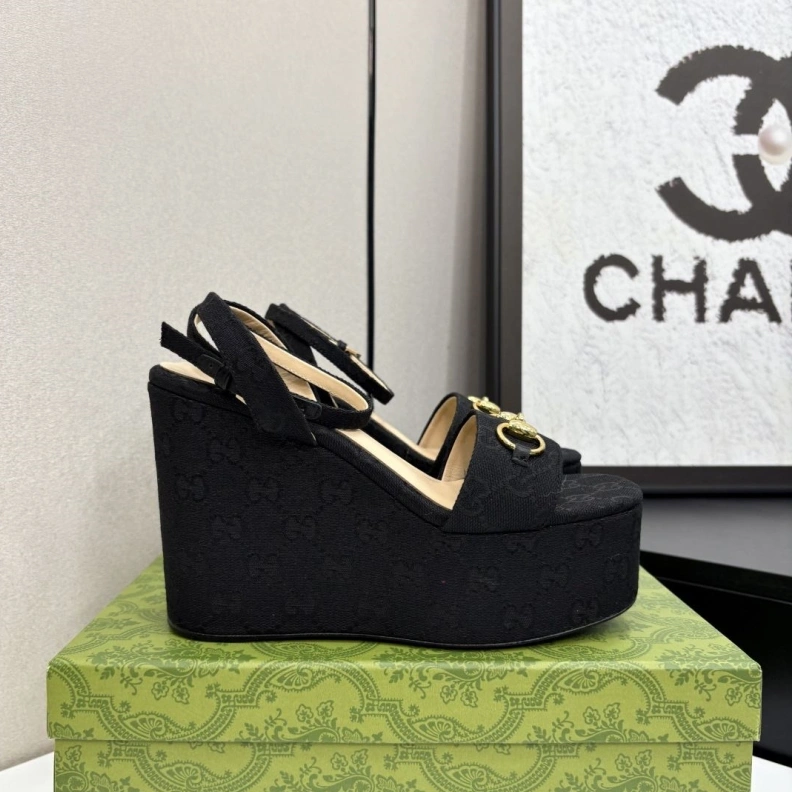 Bold Gxccx Sandals 157192