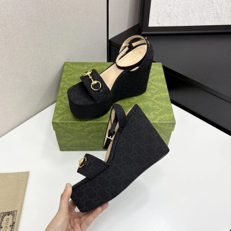 Bold Gxccx Sandals 157192