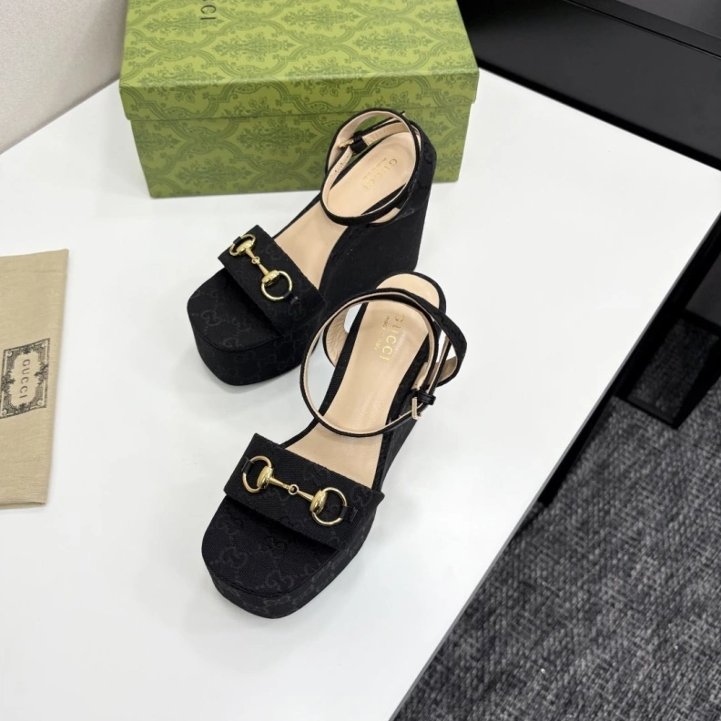 Bold Gxccx Sandals 157192