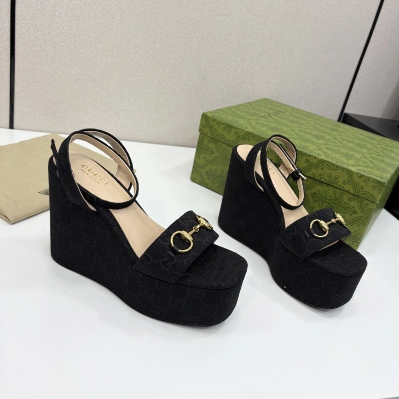 Bold Gxccx Sandals 157192