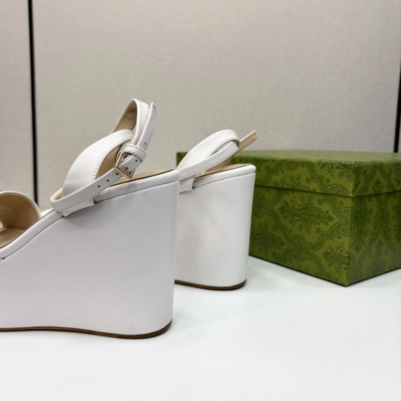 Gxccx Sandals Sophisticated 157191