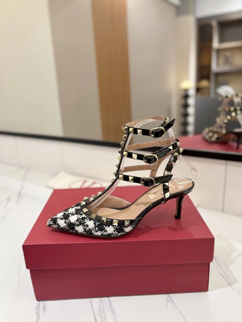 Cozy Vxlxntino High Heels 229549