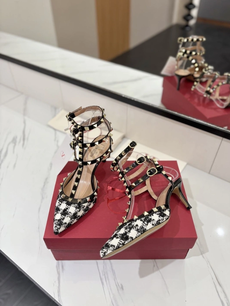 Cozy Vxlxntino High Heels 229549