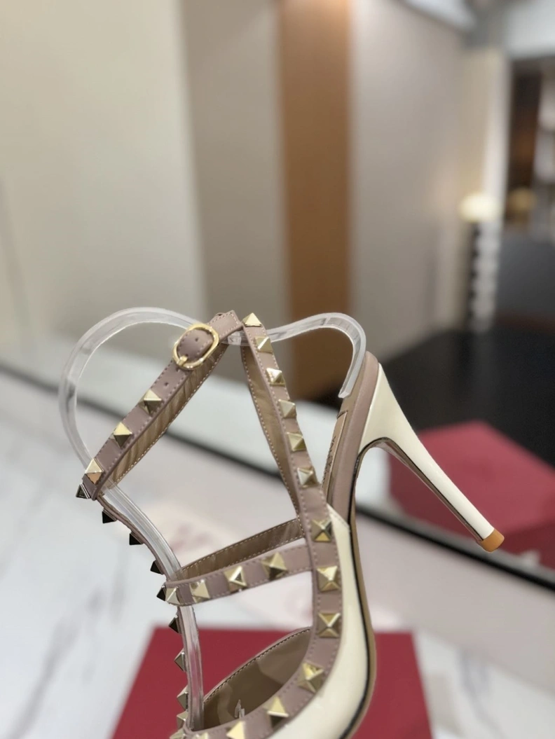 Durable Vxlxntino High Heels 229535