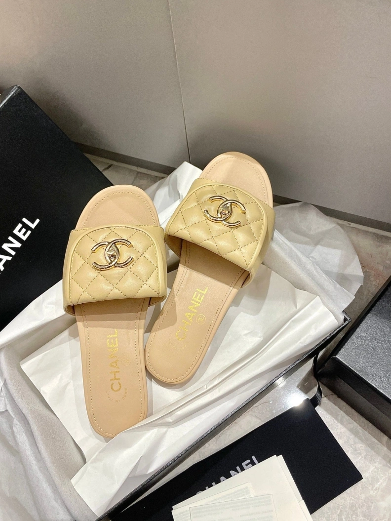 Chxnxl Slippers Bold 118939