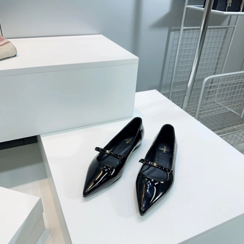 Comfortable Cxlxne Flat Shoes 116119