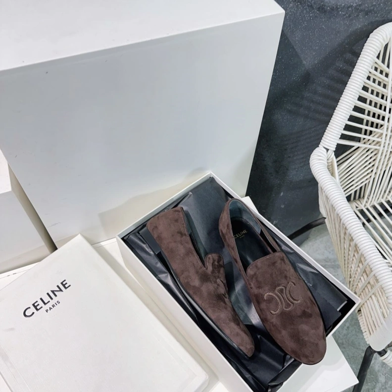 Minimalist Cxlxne Leather Shoes 116101