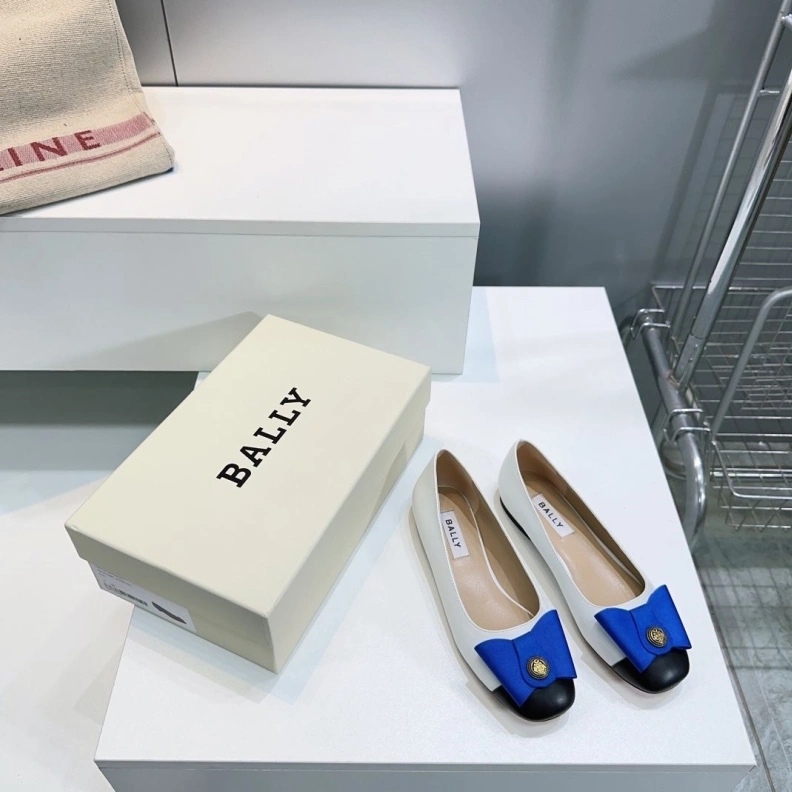 Cozy Othxr flat shoes 212223