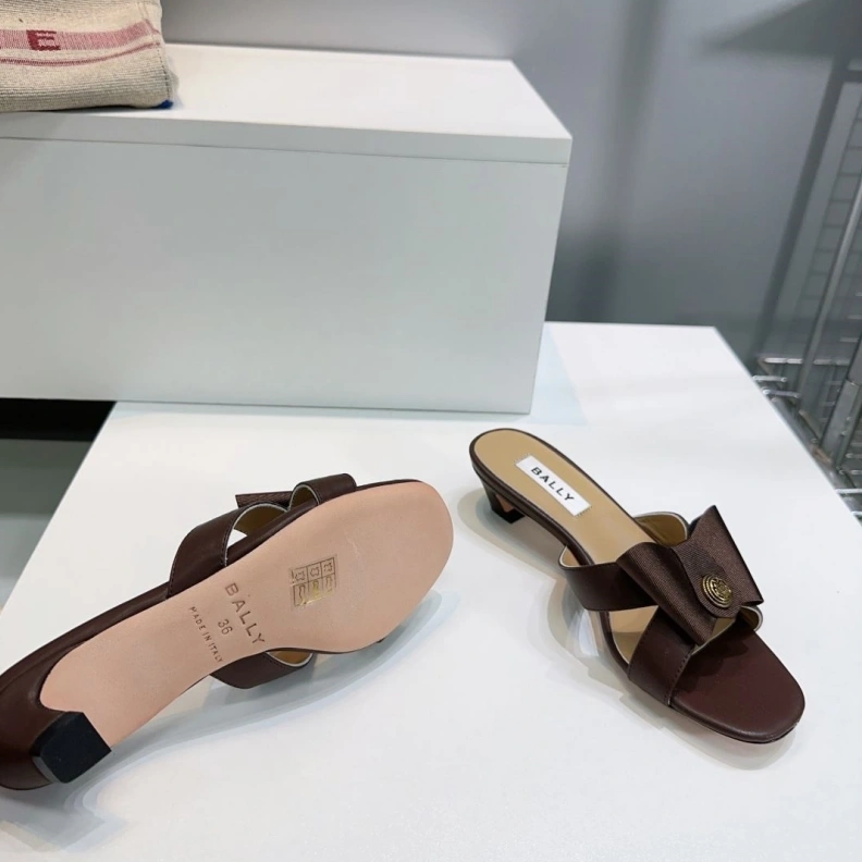 Othxr Slippers Refined 212070