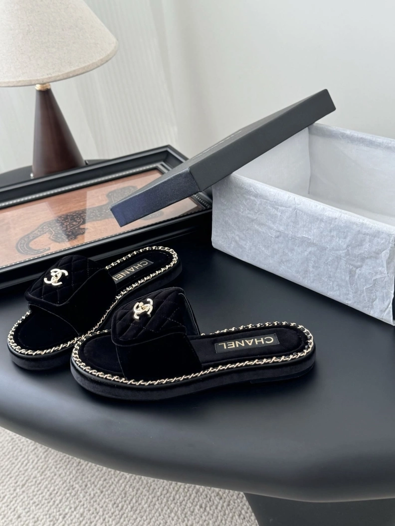 Chxnxl Slippers Refined 118935