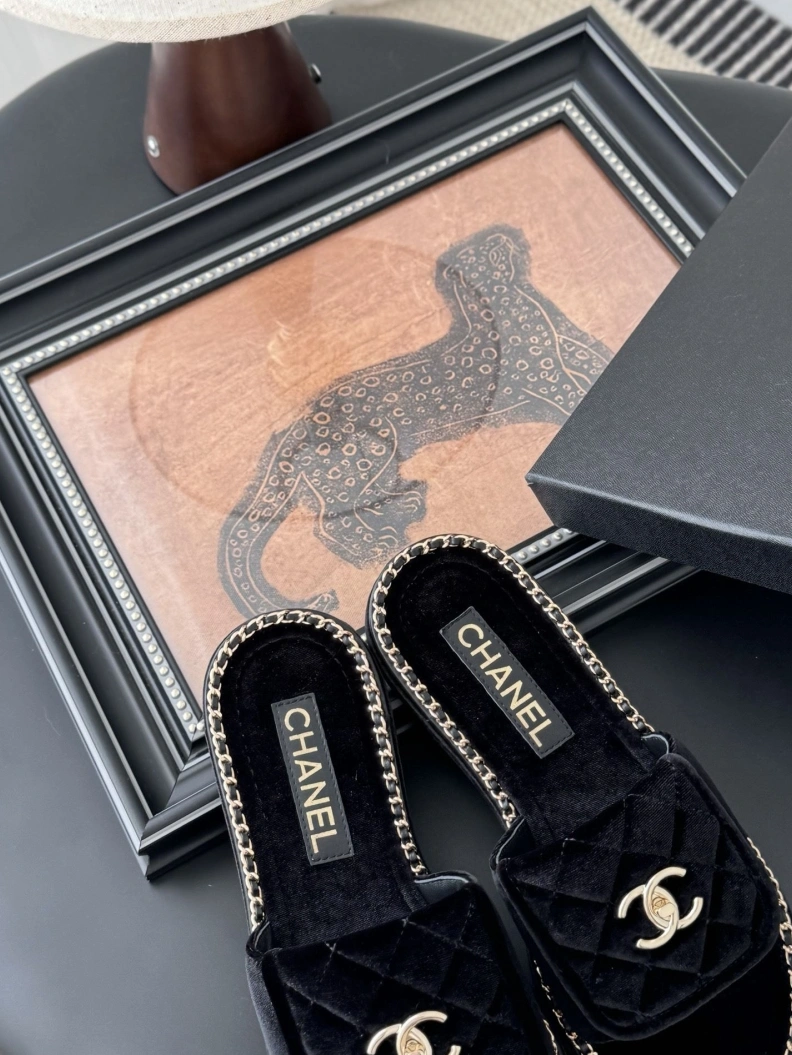 Chxnxl Slippers Refined 118935
