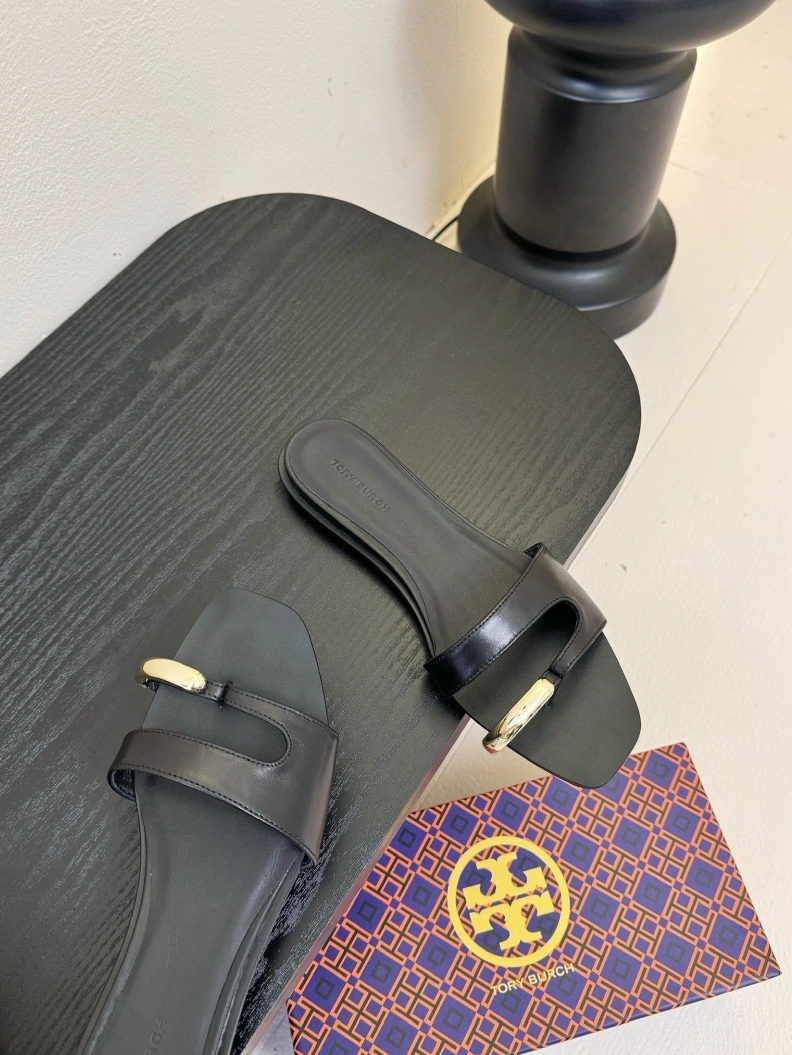 HighQuality Othxr Slippers 212061