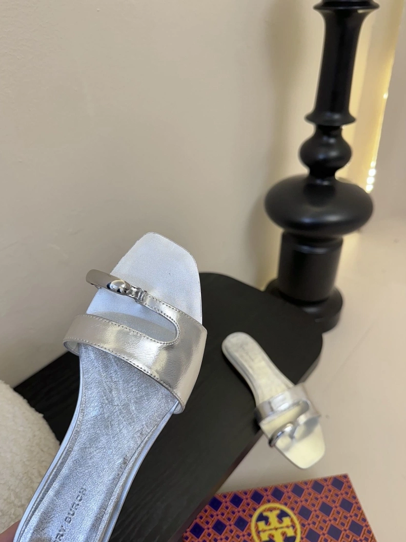 Othxr Slippers Resilient 212069