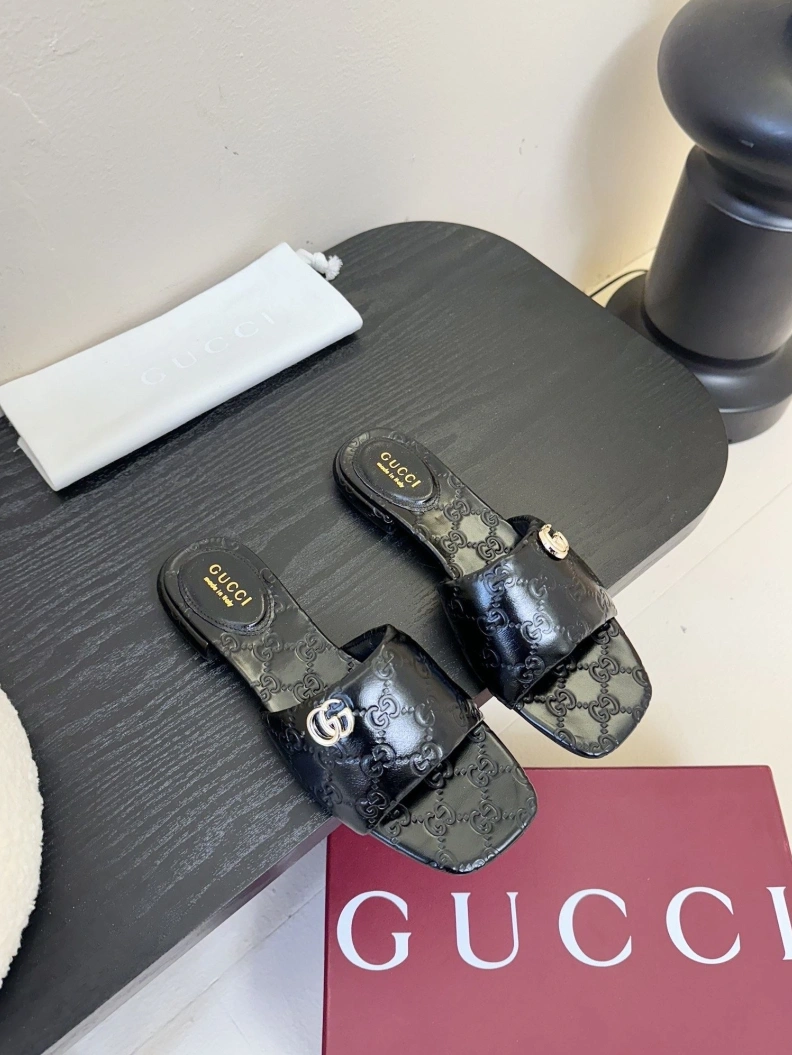 DailyWear Gxccx Slippers 157049