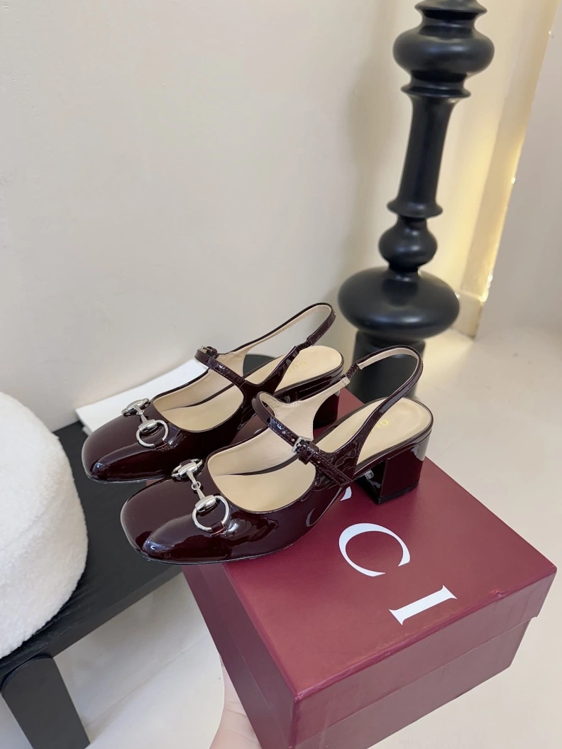 Flexible Gxccx Sandals 157175
