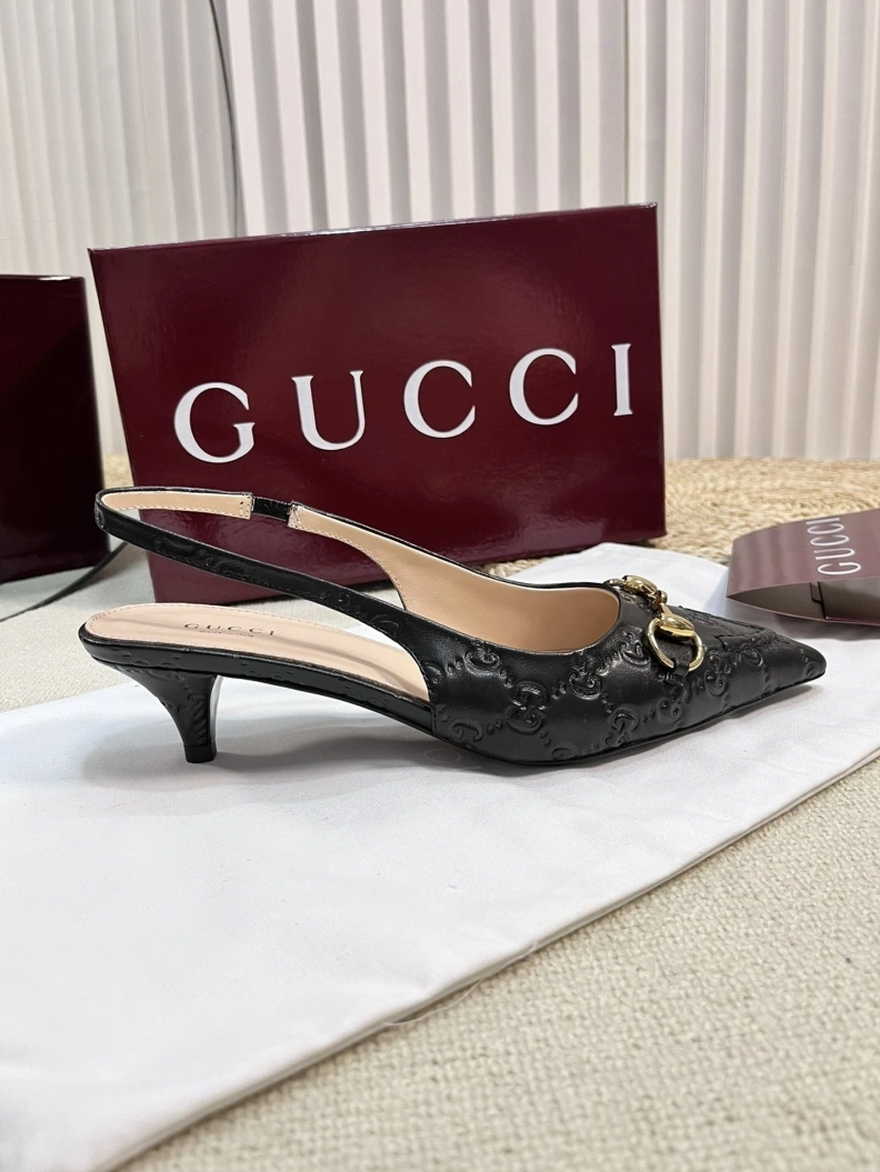 Fashionable Gxccx Sandals 157180